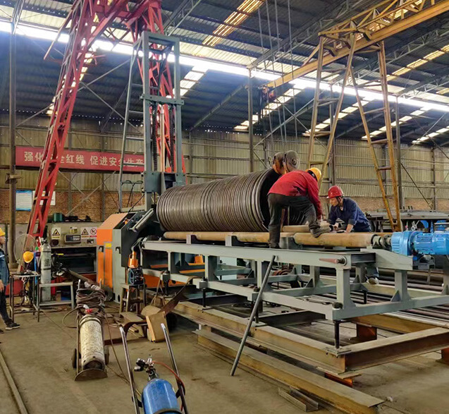 WFY4—100L-Pressure-Vessel-Boiler-Coil-Machine-3